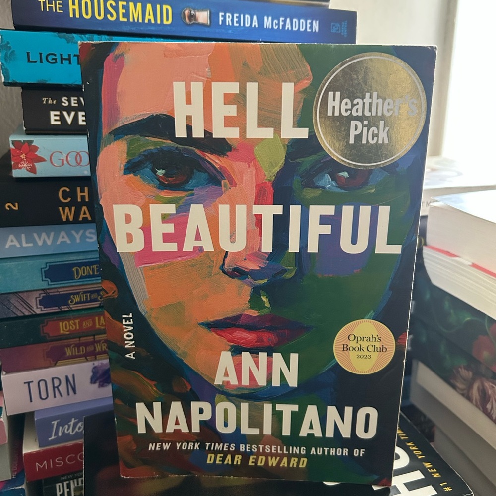 📚 Hello Beautiful paperback by Ann Napolitano